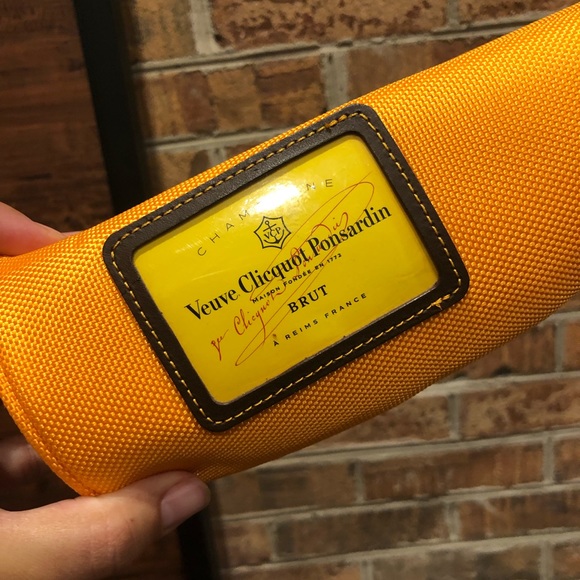 Veuve Clicquot Ice Jacket (26) - Picture 1 of 6